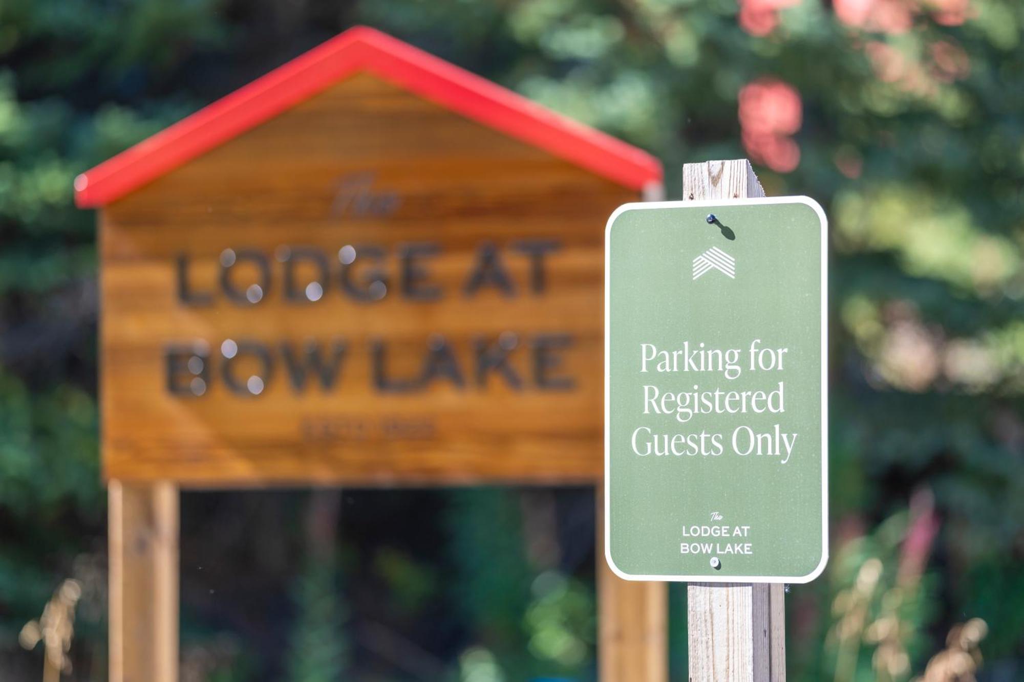 The Lodge At Bow Lake Lake Louise Exteriör bild