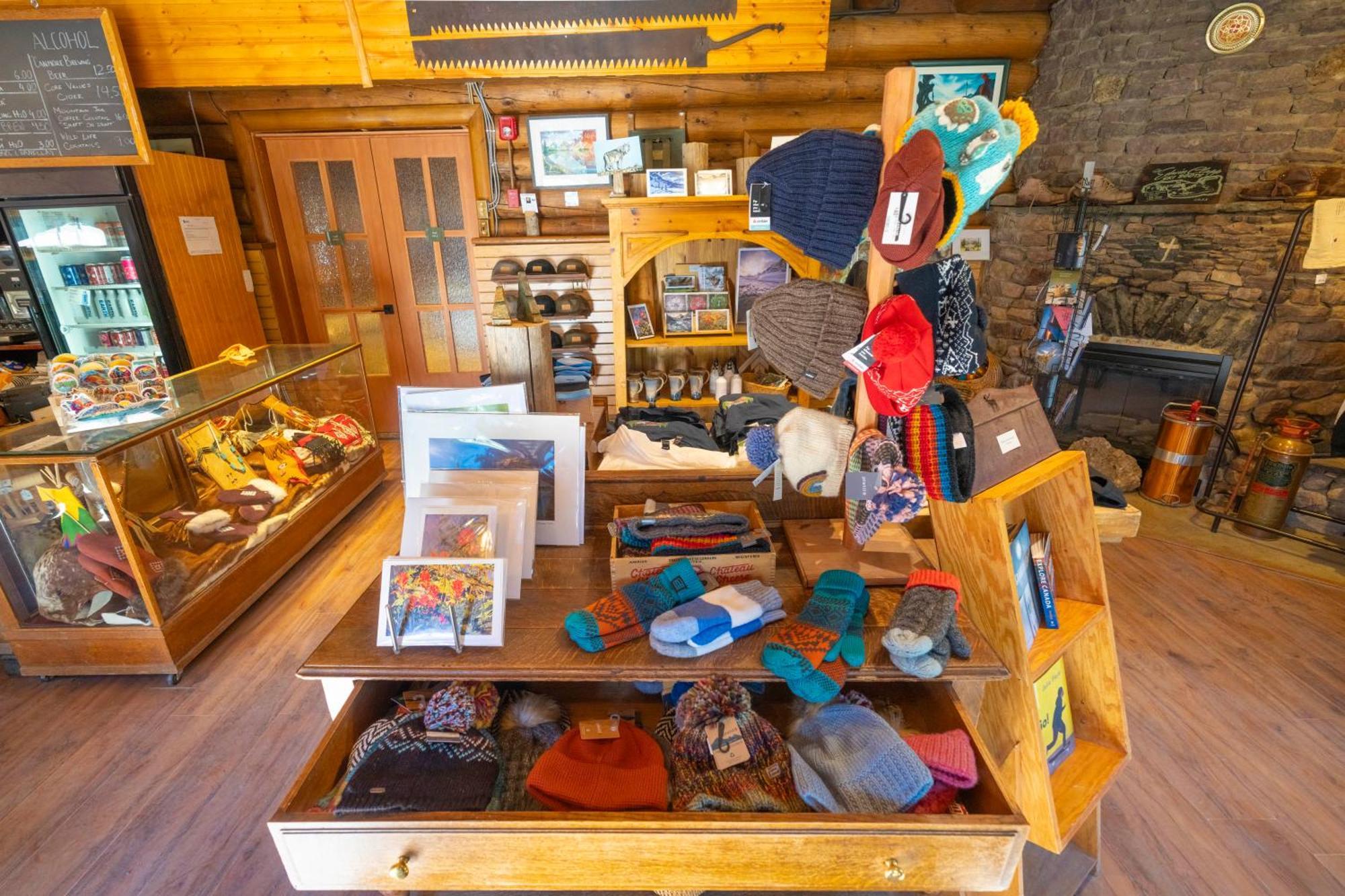 The Lodge At Bow Lake Lake Louise Exteriör bild