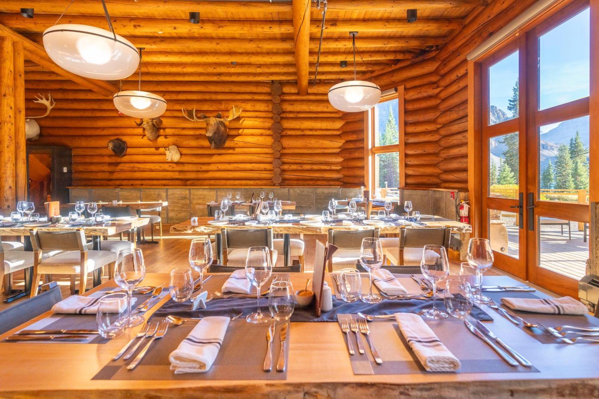 The Lodge At Bow Lake Lake Louise Exteriör bild